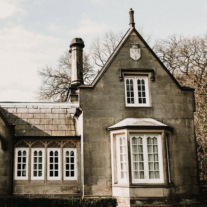 Hourglass Essense of Australia Wedding Dress for a Sophisticated Wedding at Combermere Abbey, Cheshire | Carla Blain Photography
