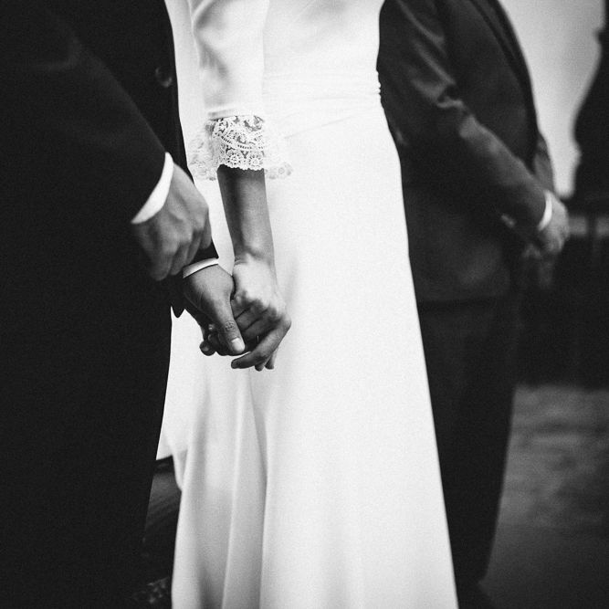 Wedding Ceremony | Bride in Nicolás Costura Bridal Gown | Tocados Le Touquet Headpiece | Groom in Navy Suit | Romantic Spanish Wedding at La Salgar Restaurant in Asturias | La Mar Studio Photography