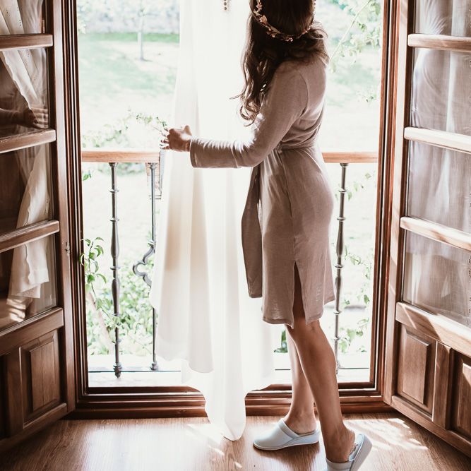 Bride in Nicolás Costura Bridal Gown | Tocados Le Touquet Headpiece | Romantic Spanish Wedding at La Salgar Restaurant in Asturias | La Mar Studio Photography
