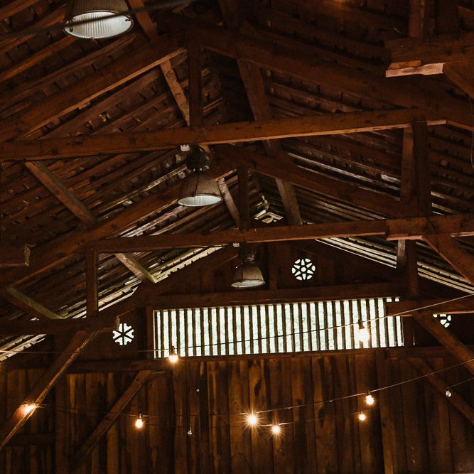 Romantic Spanish Wedding at La Salgar Restaurant in Asturias | La Mar Studio Photography