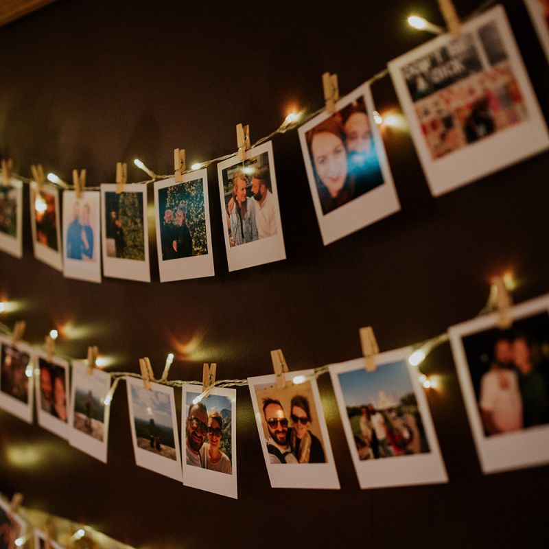Polaroid picture wedding decor