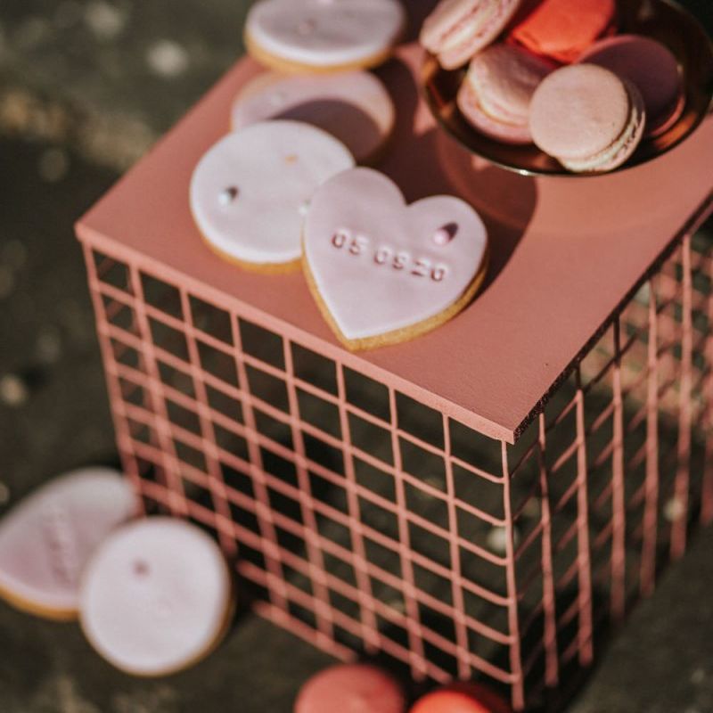 Personalised heart biscuit favours