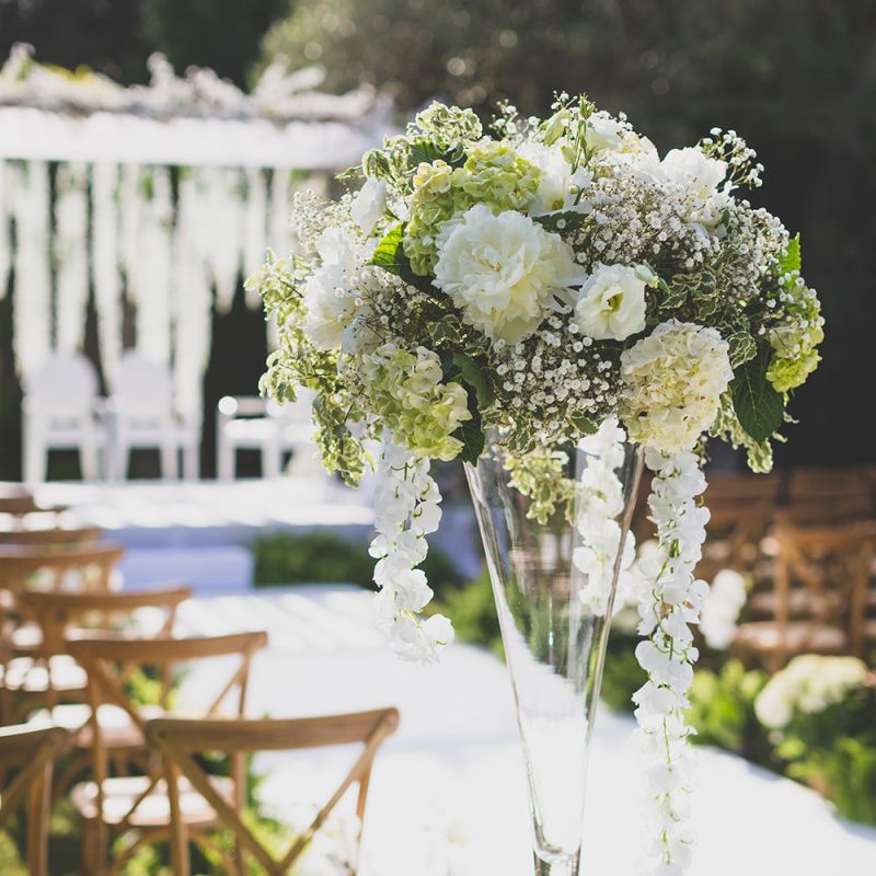White flower wedding ceremony decor