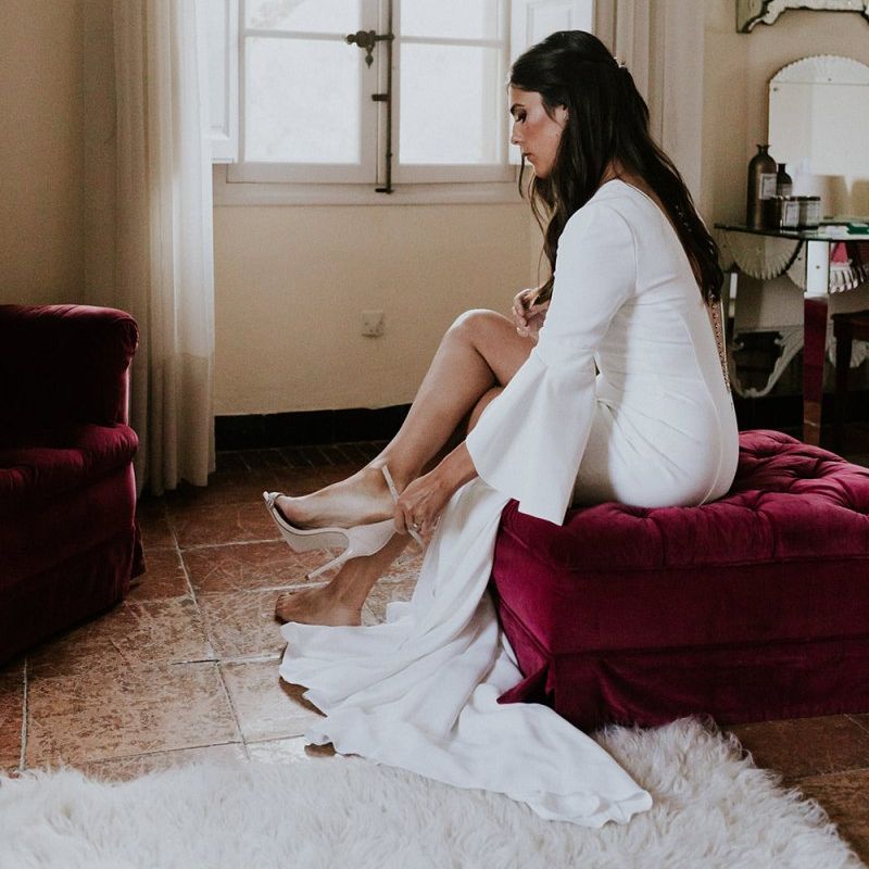 Bridal preparations for Jewish wedding ceremony