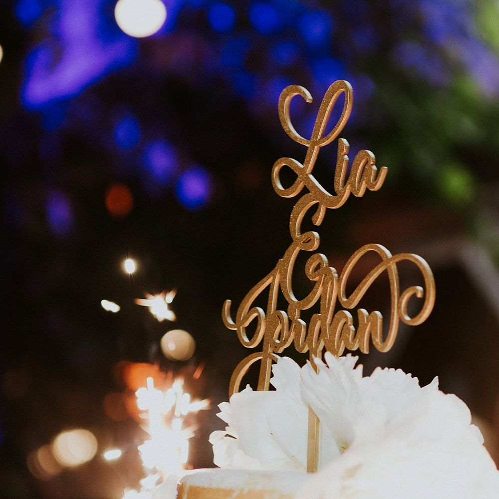 Personalised wedding cake topper