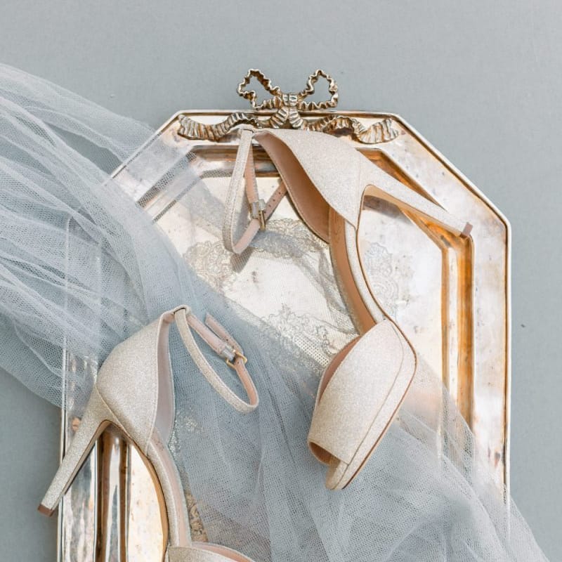 Cream wedding shoes for bride