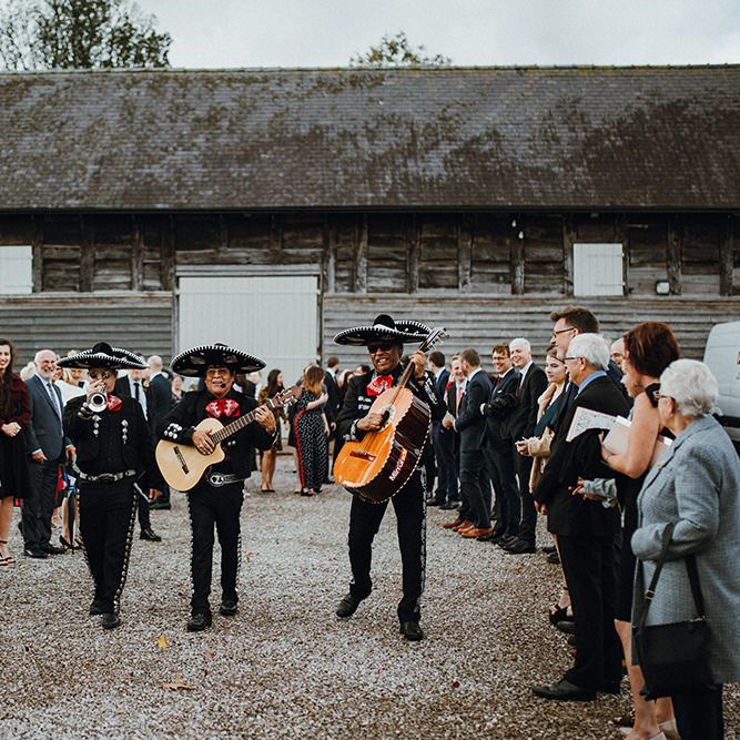 Mariachi Band at Pimhill Barn | Mariachi Band and Persian Rug Aisle for Autumn Wedding | Leah Lombardi Weddings