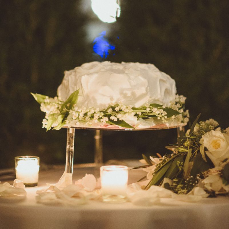 White wedding cake