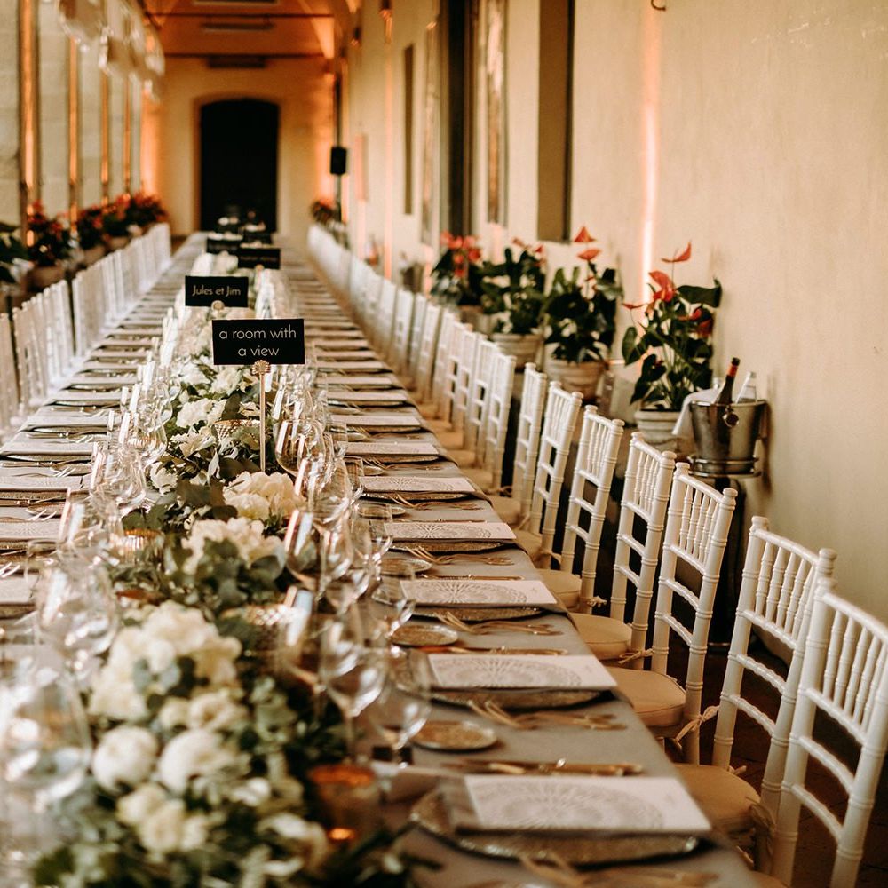 White flowers and foliage wedding table decor