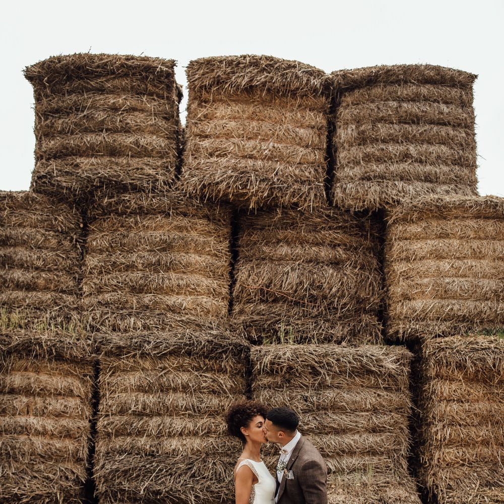 Caribbean Influenced Wedding Kingsthorpe Lodge Barn With Steel Band And Bride In Maggie Sottero Images From Ania Ames Photography