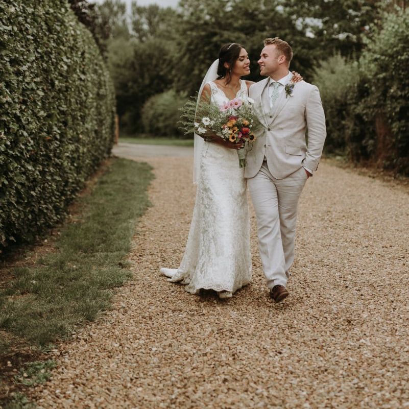 bride and groom portrait by Virginia Photography