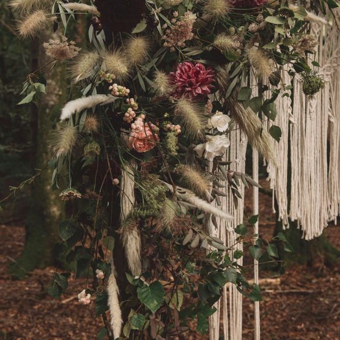 Autumnal Wedding Flowers with Foliage and Dried Grasses