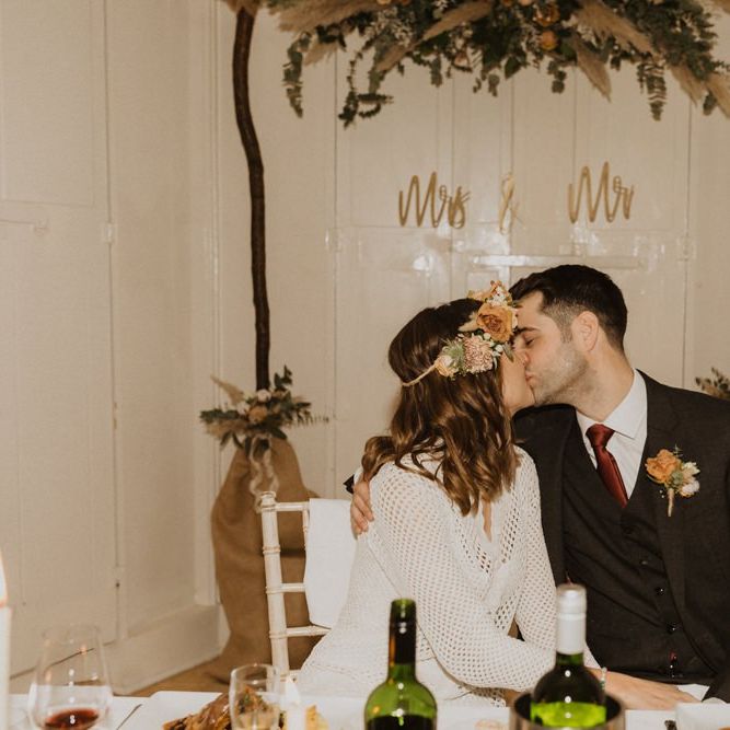 Linden House wedding reception with modern floral decor and relaxed touches