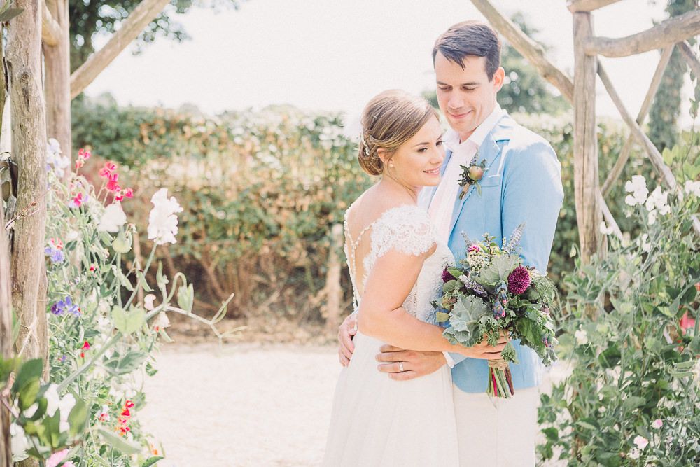 Axminster Spring Beatrix potter wedding photos - Weddingsavor.com
