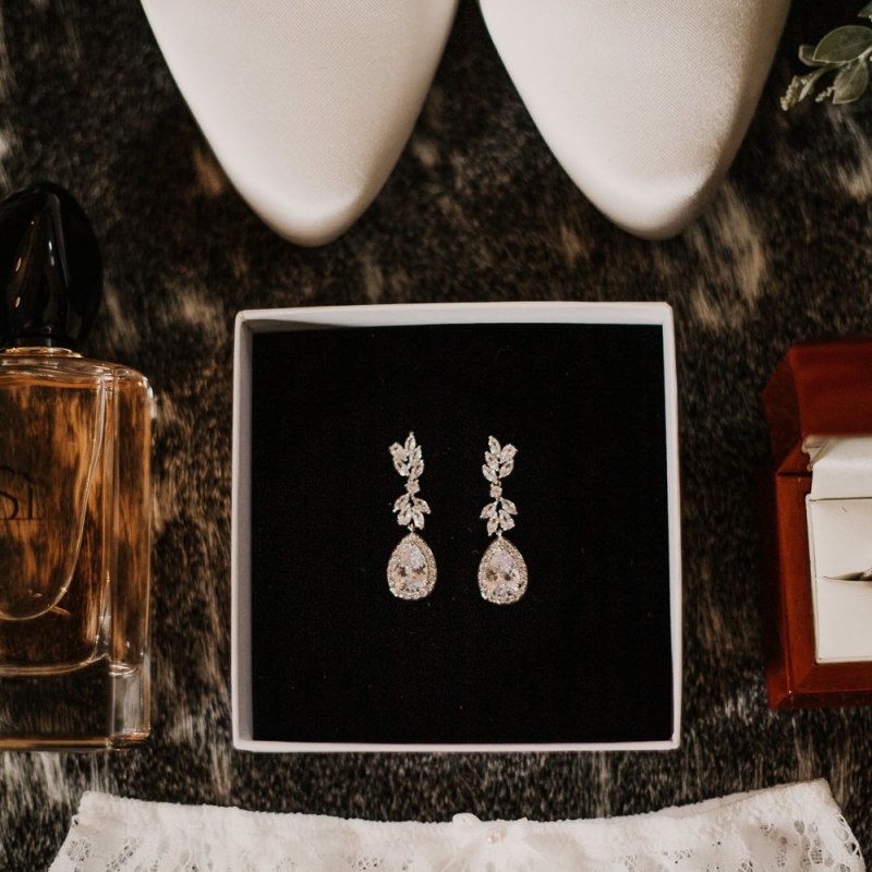 Bridal accessories
