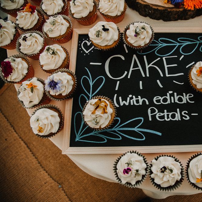 Cakes | Snowdonia National Park | Carla Blain Photography | Exclusive Hire of Plas Gwynfryn