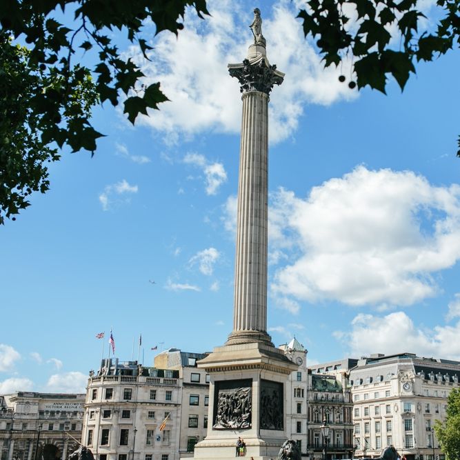 Stylish Rooftop Wedding At Ace Hotel Shoreditch // Image By Story Wedding Photography // Bride In Catherine Deane // Bobbi Brown Bridal