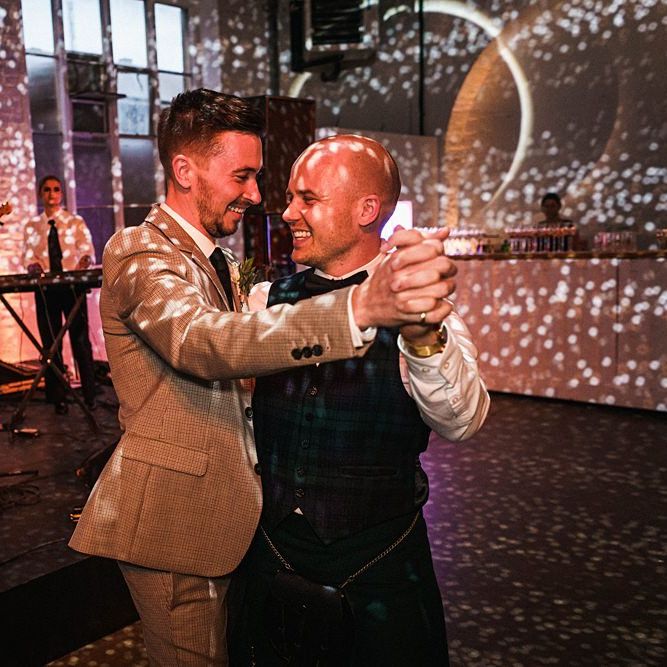 First dance for grooms