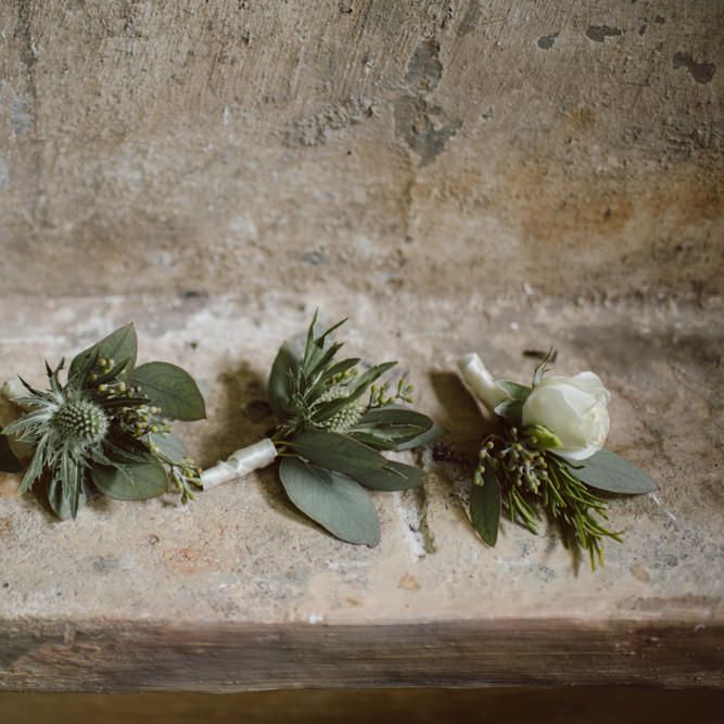 Buttonholes | Green &amp; White Bohemian Wedding in the Rain at Castello di San Sebastiano da Po, Italy | Margherita Calati Photography | Second Shooter Carlo Vittorio