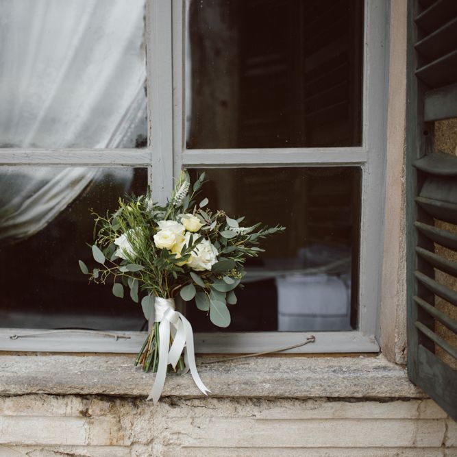 White Roses &amp; Foliage Bouquet | Green &amp; White Bohemian Wedding in the Rain at Castello di San Sebastiano da Po, Italy | Margherita Calati Photography | Second Shooter Carlo Vittorio