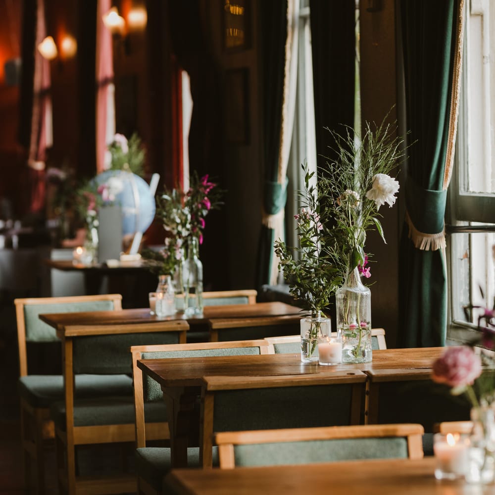 East Dulwich Tavern Wedding  // Ethical Wedding Dress By Minna Hepburn // Images By The Curries // Film By This Modern Revelry