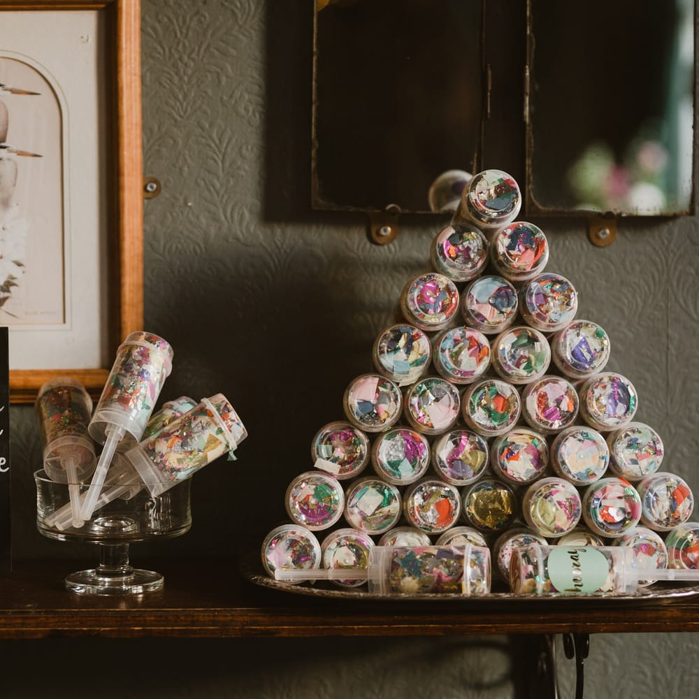 Confetti For Wedding // Images By The Curries