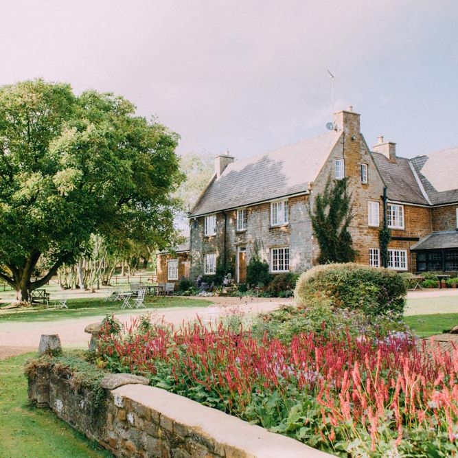 Quaint Country Farm Exclusive use Wedding Venue