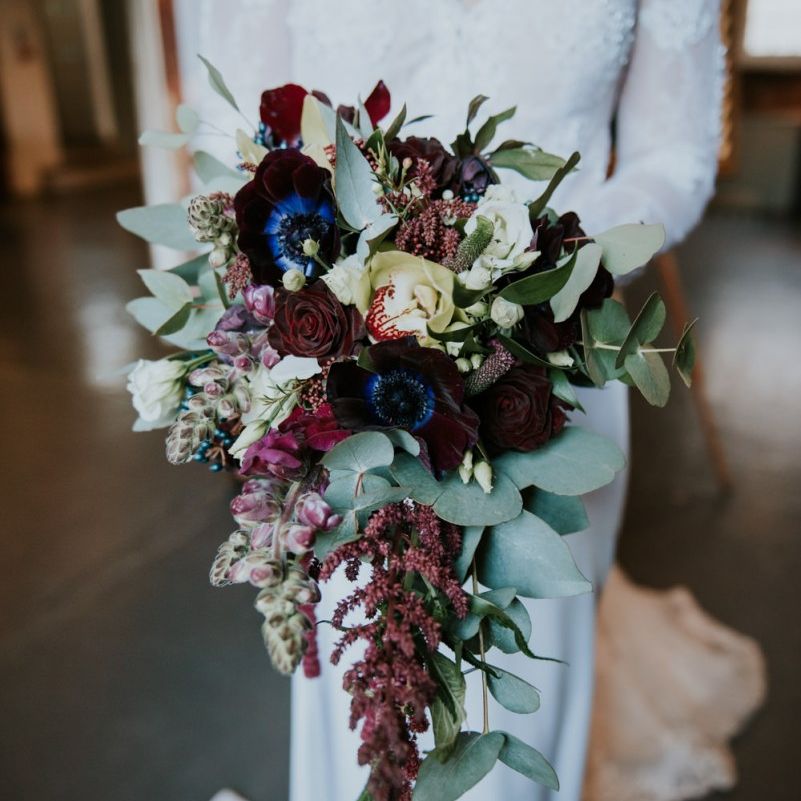 Winter wedding bouquet