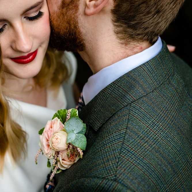 Bold lip bridal make-up