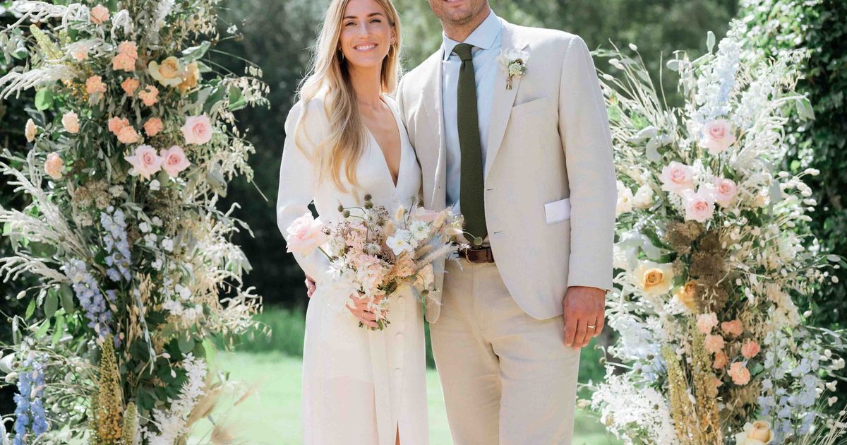 Bon Bride Dress For buffalo Tipi Wedding Rock My Wedding