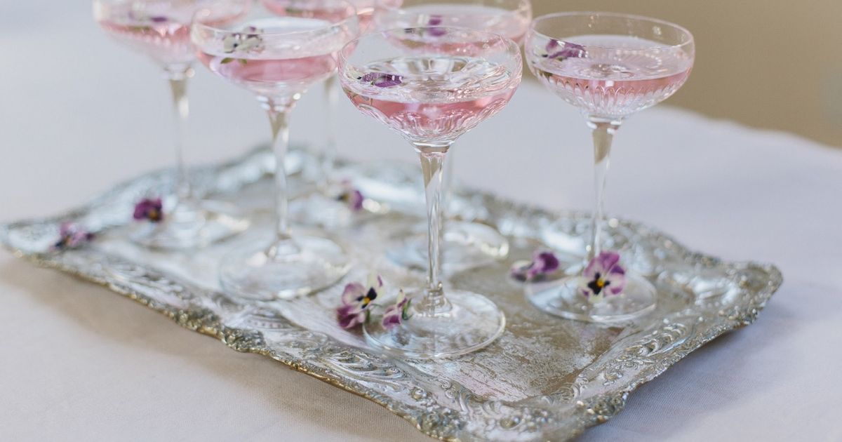 Gin Cocktail Recipes And Why Balloon Glasses Are Best For Serving Gin