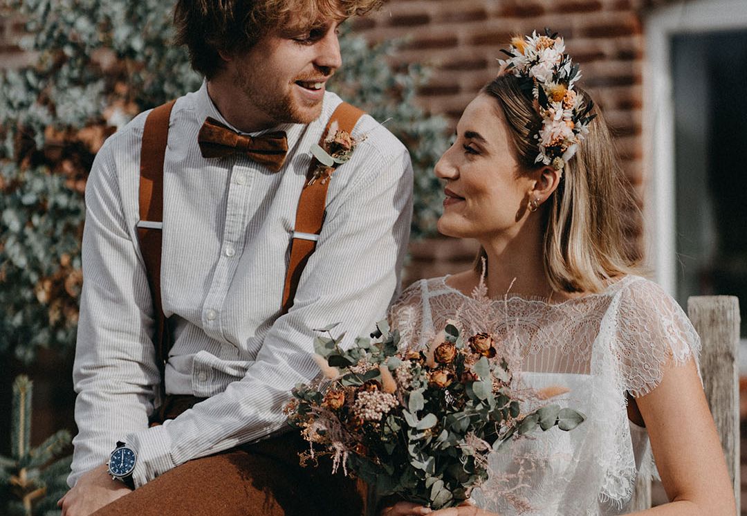 Dried Flower Headband And Macrame Decor at Boho Style Shoot