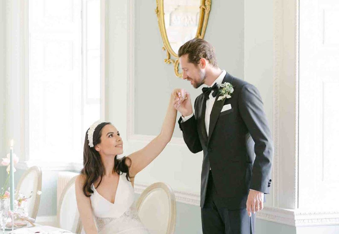 Pastel Green Wedding Inspiration in Country Mansion