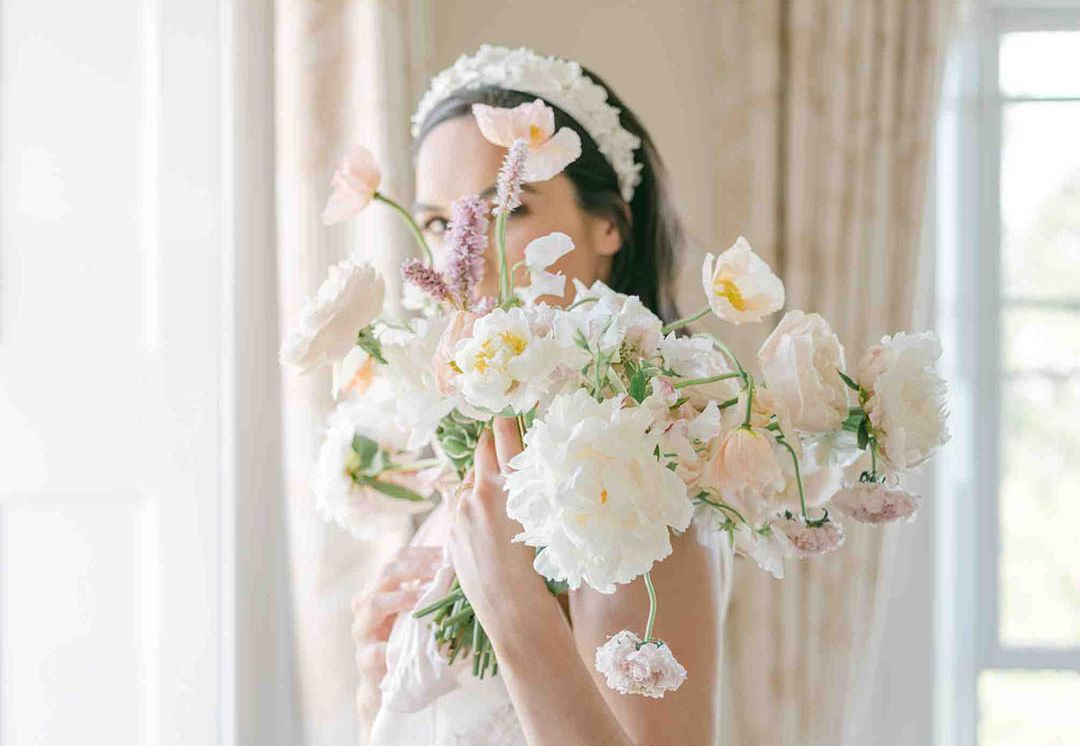 Pastel Green Wedding Inspiration in Country Mansion