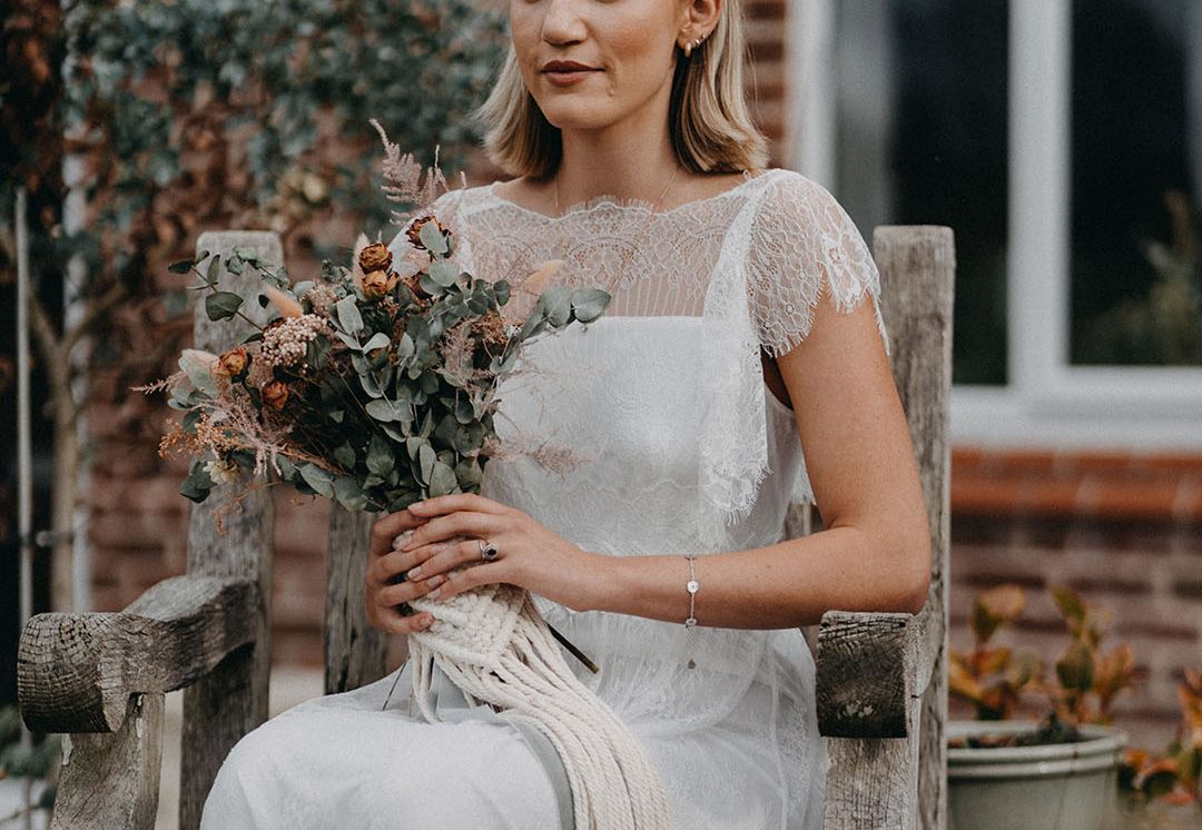 Dried Flower Headband And Macrame Decor at Boho Style Shoot