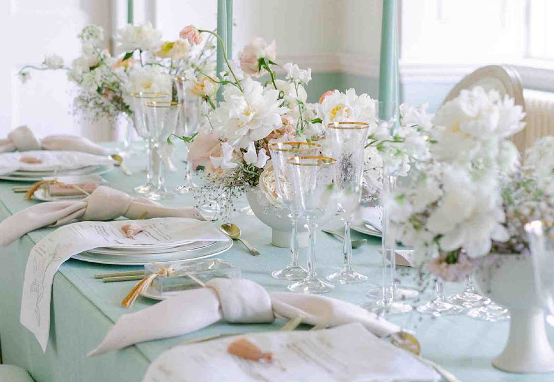 Pastel Green Wedding Inspiration in Country Mansion