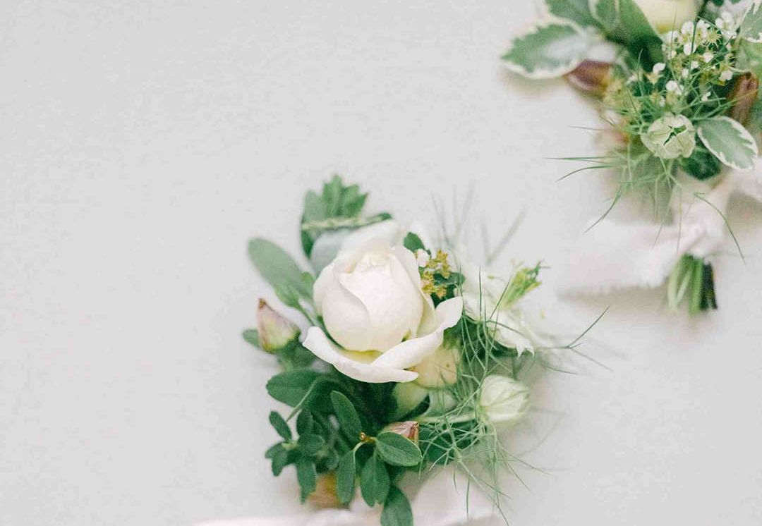 Pastel Green Wedding Inspiration in Country Mansion