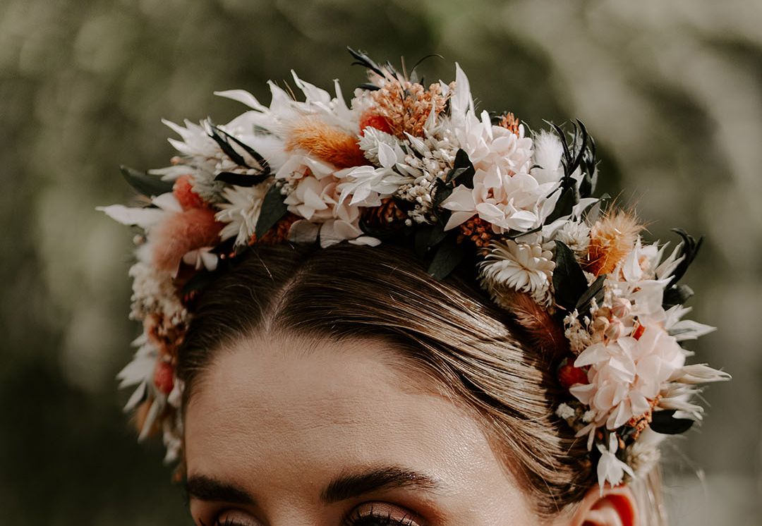 Dried Flower Headband And Macrame Decor at Boho Style Shoot