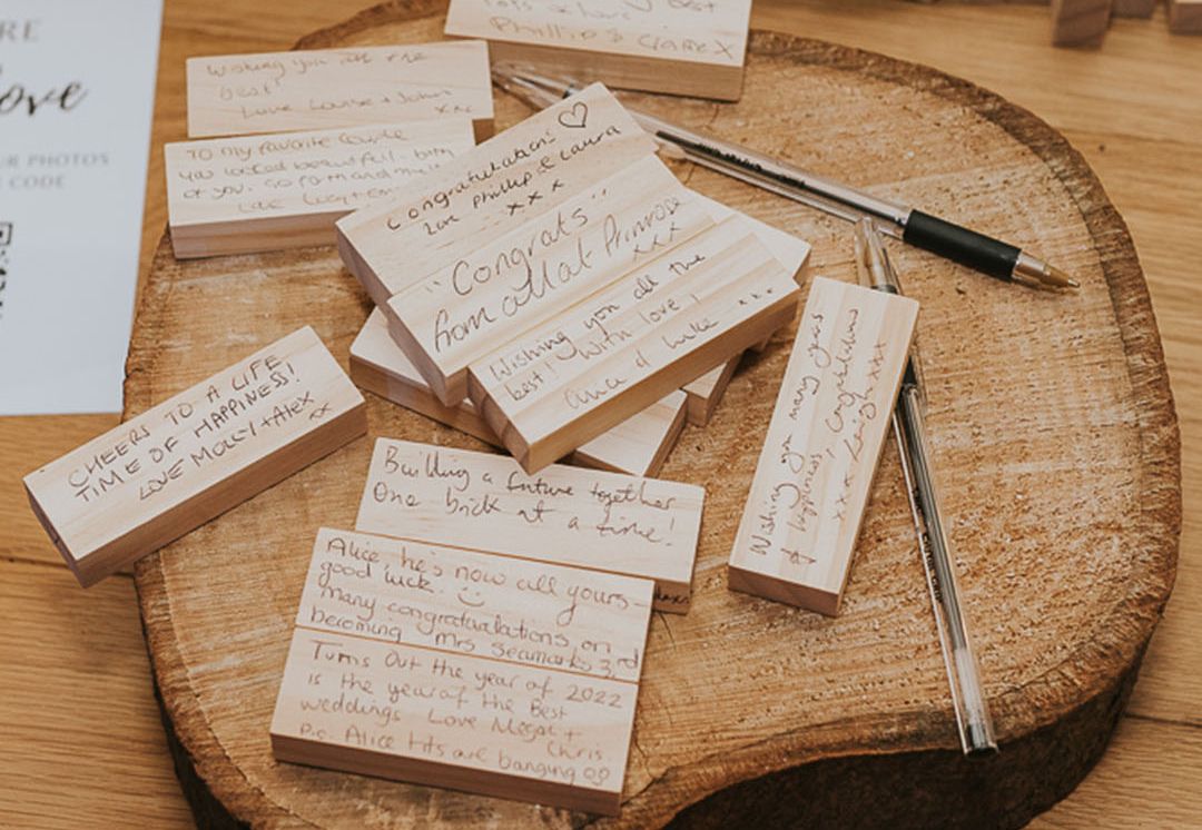 Wedding Guest Book Ideas Alternative and Unique Ideas