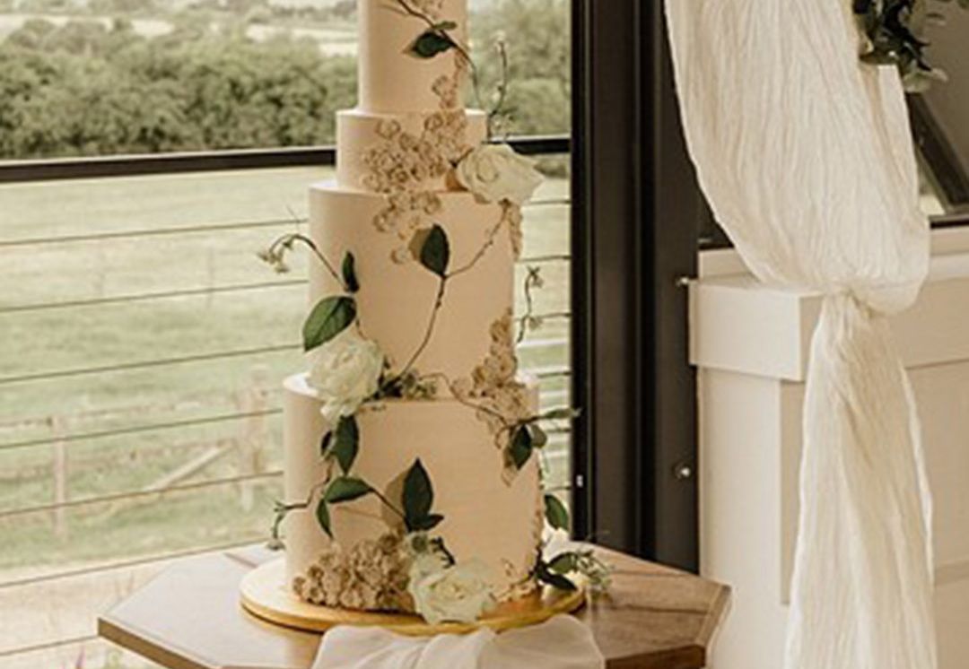 Wedding Cakes Near Me Find The Perfect Cake Maker Rock My Wedding