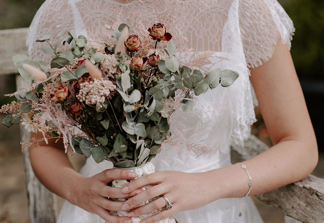 Dried Flower Headband And Macrame Decor at Boho Style Shoot