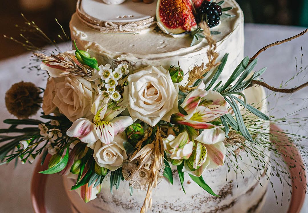 Wedding Cakes Near Me Find The Perfect Cake Maker Rock My Wedding