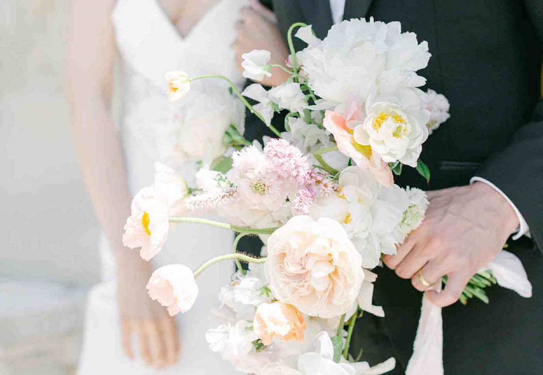 Pastel Green Wedding Inspiration in Country Mansion