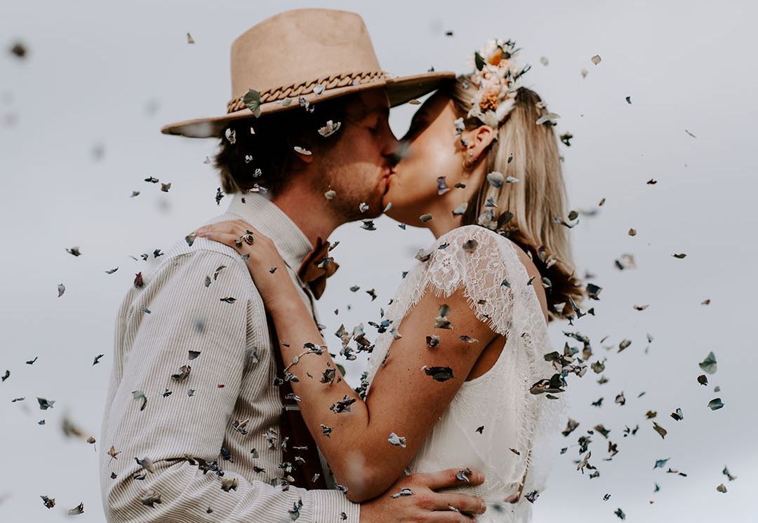 Dried Flower Headband And Macrame Decor at Boho Style Shoot
