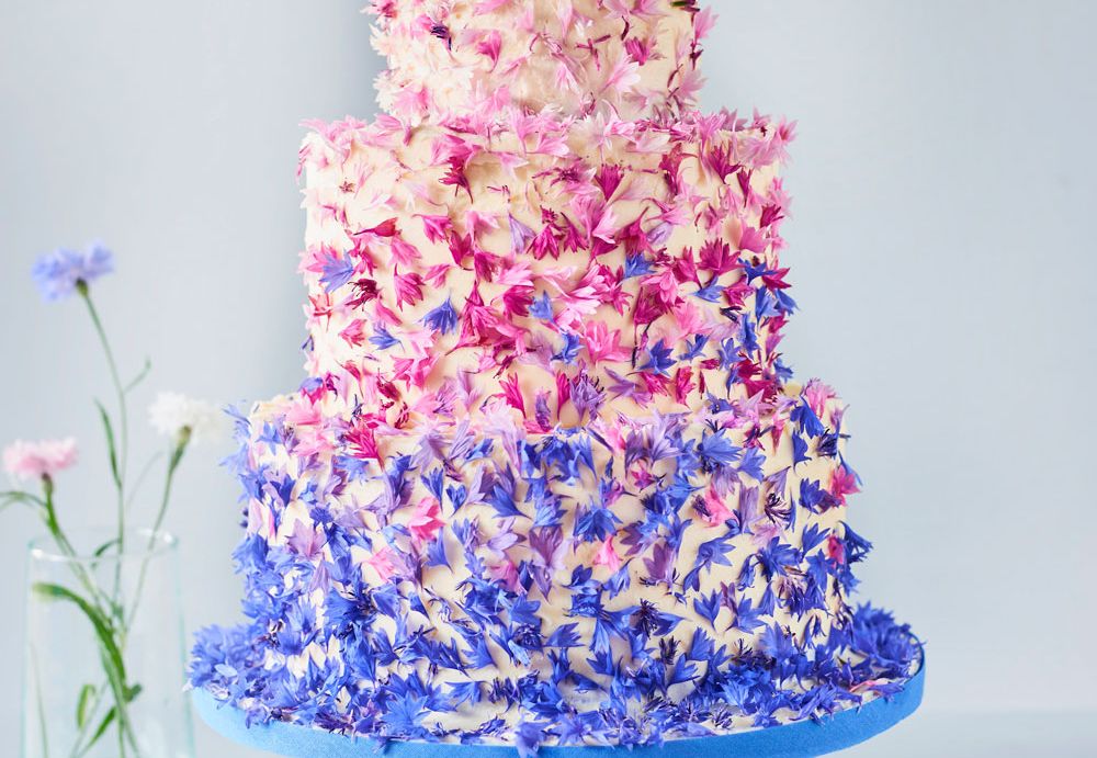 How To Decorate With Edible Flowers For Cakes