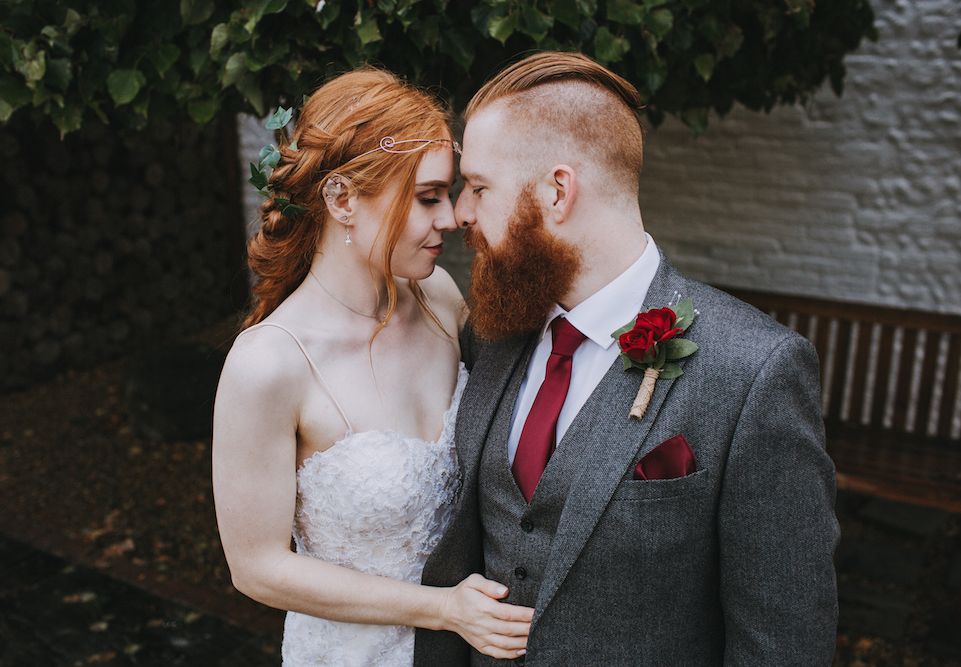 Fantasy Wedding At Southend Barns Inspired By Lord Of The Rings ...