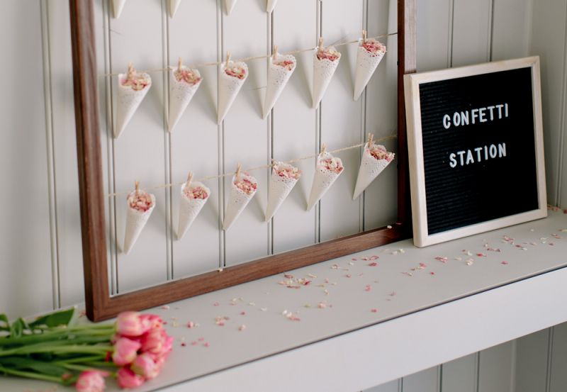 12 Biodegradable Confetti Ideas For Your Wedding