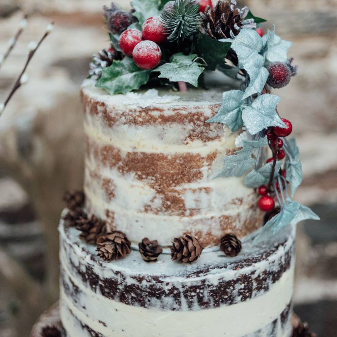 24 Winter Wedding Cakes With Seasonal Designs For Your Magical Day