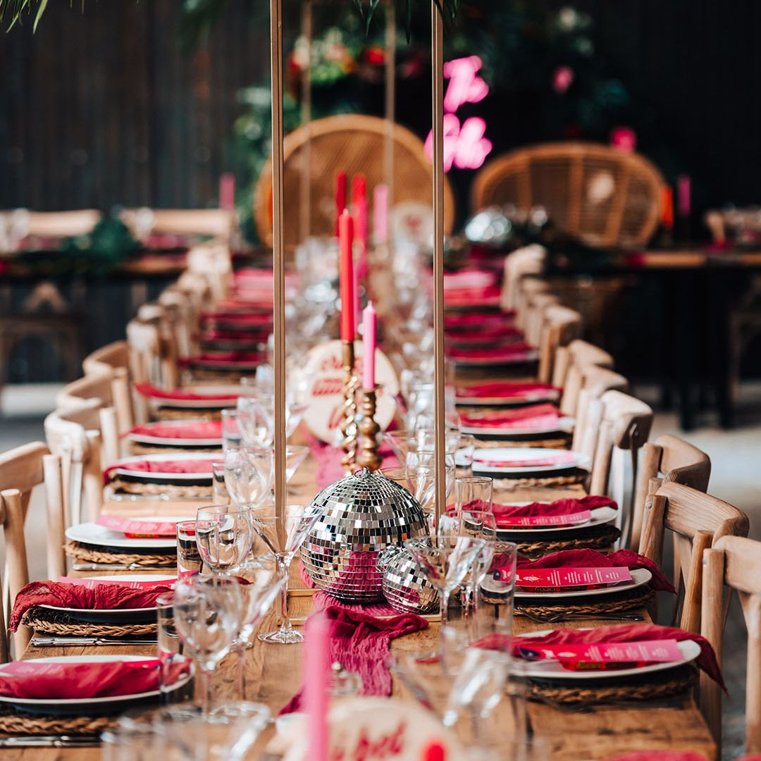 40 Wedding Table Centrepiece Ideas Your Guests Will Love Looking At