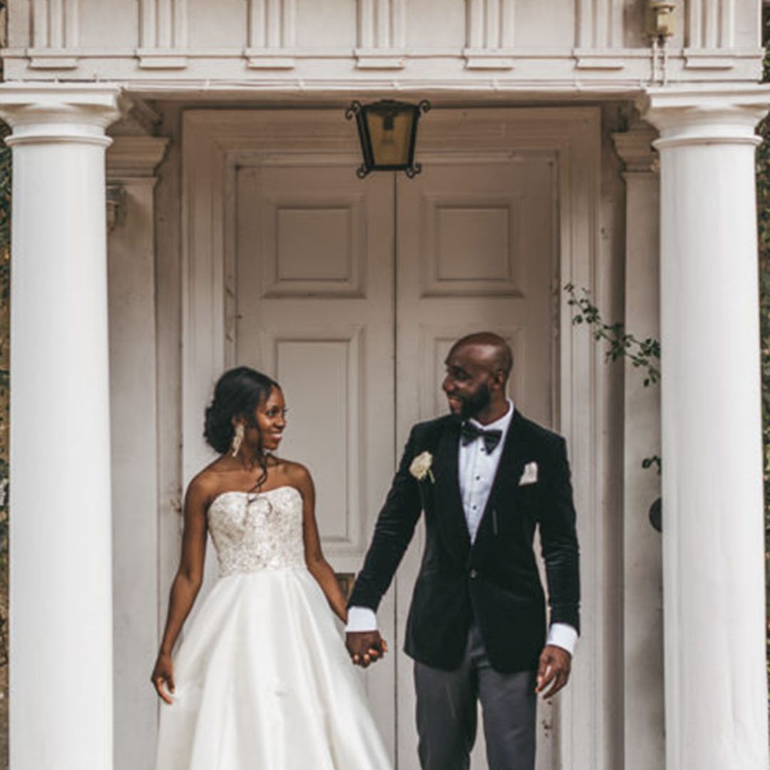 How to Dance in a Wedding Dress + 11 Wedding Dress Options - Zola Expert  Wedding Advice